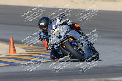 media/Dec-18-2022-SoCal Trackdays (Sun) [[8099a50955]]/Turn 10 (140pm)/